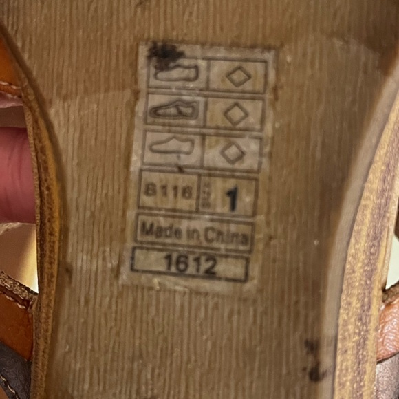 GIRLS GLADIATOR SANDALS - Picture 5 of 6